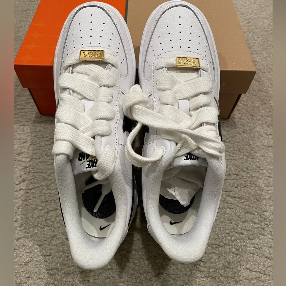 Nike Air Force 1 Premium Big Kids' Shoes size 6.5Y brand new with box - Picture 2 of 11